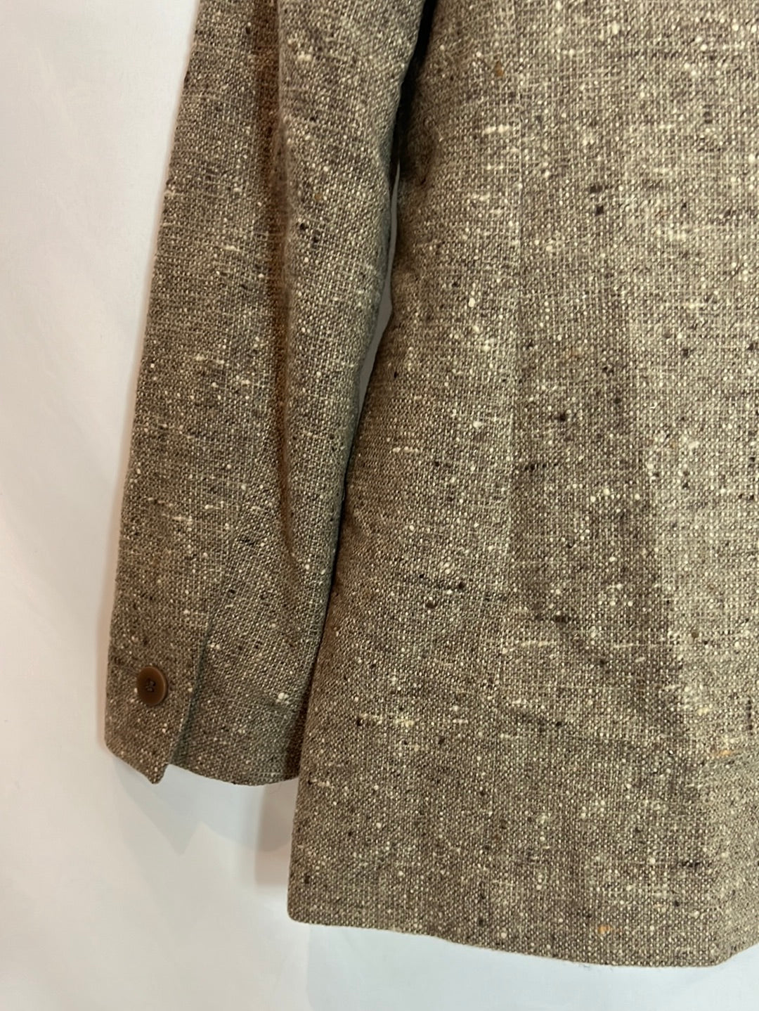 DOMINGUEZ BASICO. Vintage mottled brown wool blazer. Size 40