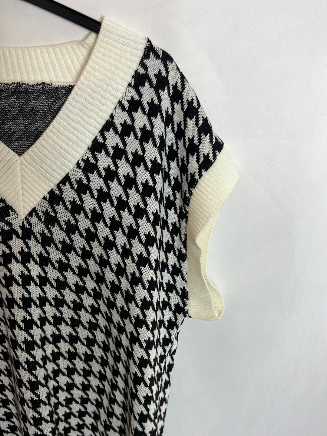 OTRAS. Chaleco estampado pata de gallo. T.u (s/m)