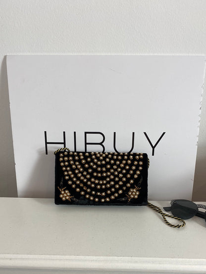 OTHERS. Black velvet bag