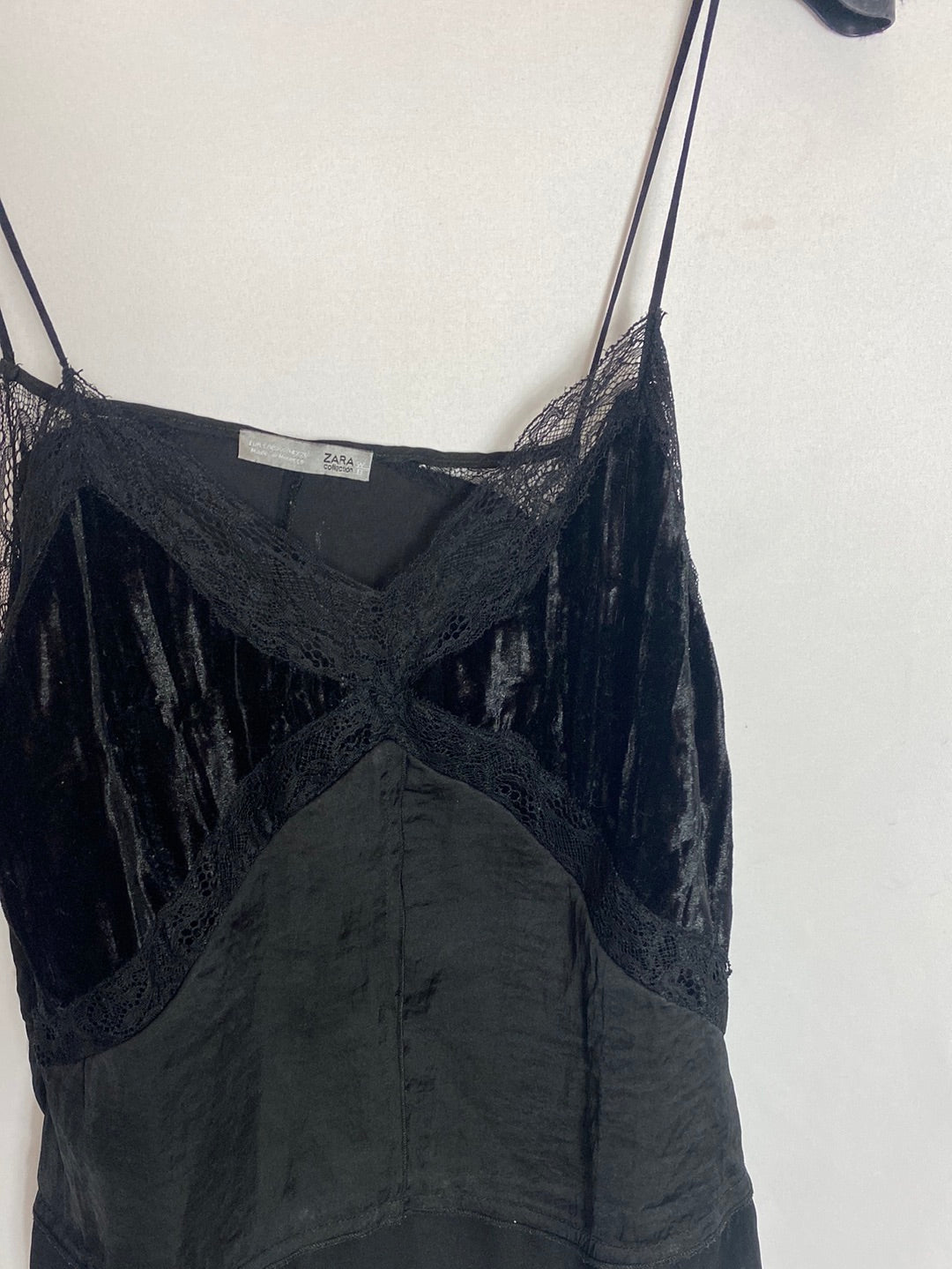 ZARA. Double-textured Ts lingerie top