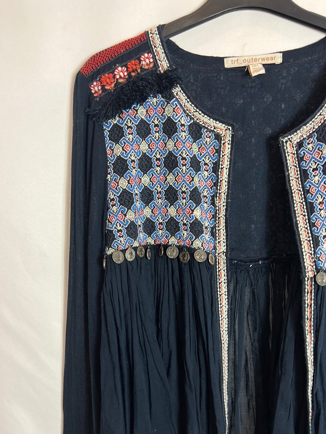 ZARA. Chaqueta azul bordados y abalorios. T S (tara)