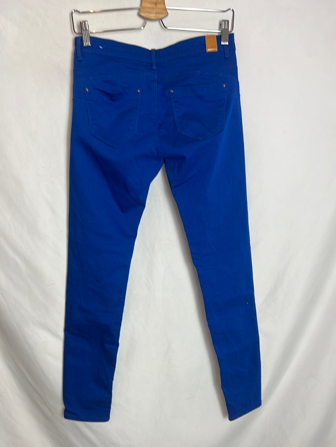 STRADIVARIUS. Klein blue denim pants T.38