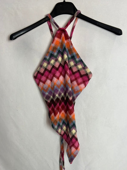 SHEIN. Total look falda y top corta colores T.s