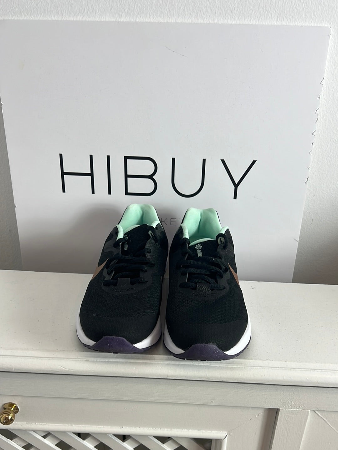 NIKE. Zapatillas negras detalles T.38