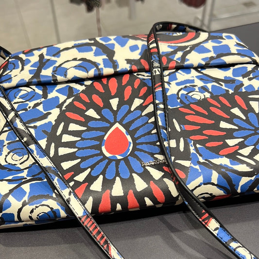 Parodia bolso azul y naranja