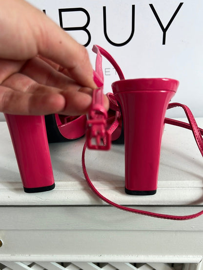 BERSHKA. Pink open-heeled shoes. Size 39