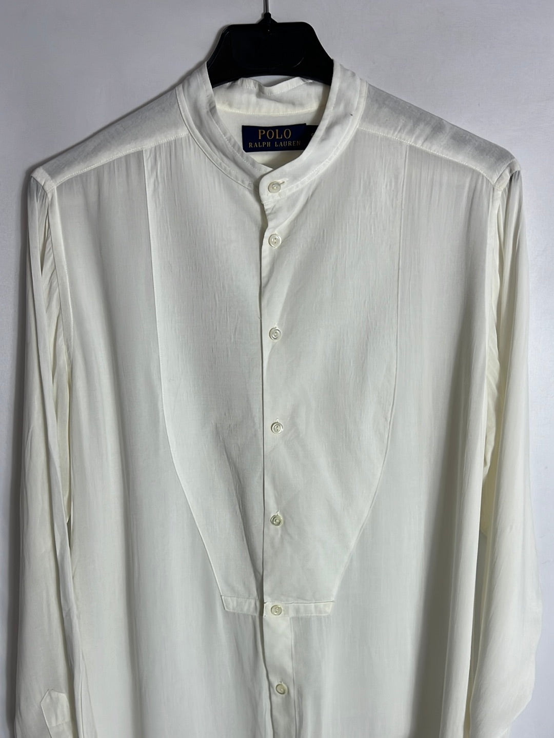 RALPH LAUREN POLO. Flowing light beige blouse. T.S.