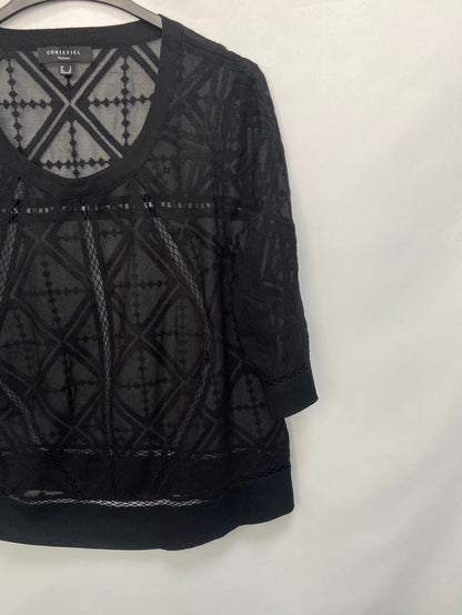 CORTEFIEL.Black embroidered Ts blouse