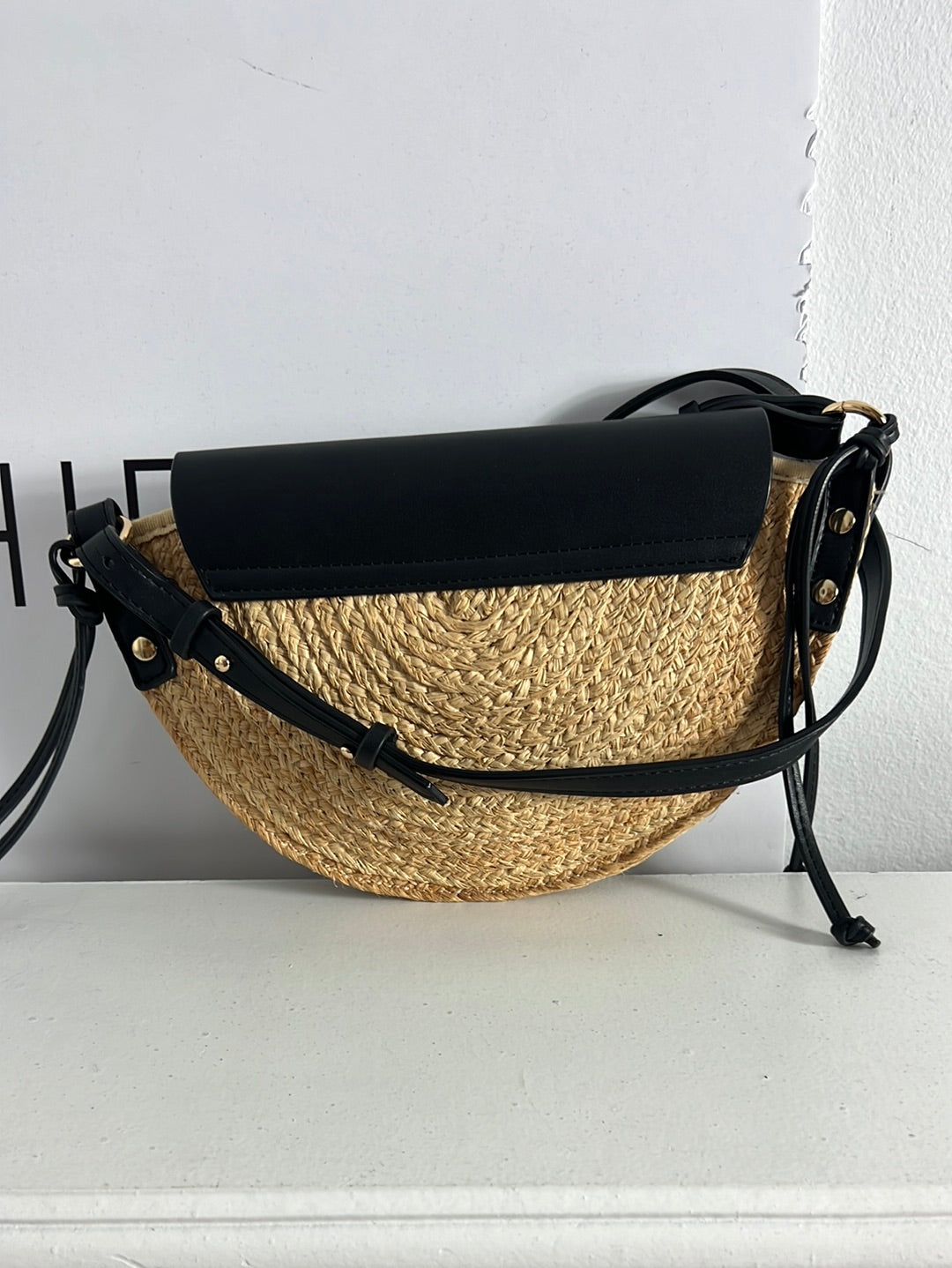 MANGO. Bolso rafia asa larga