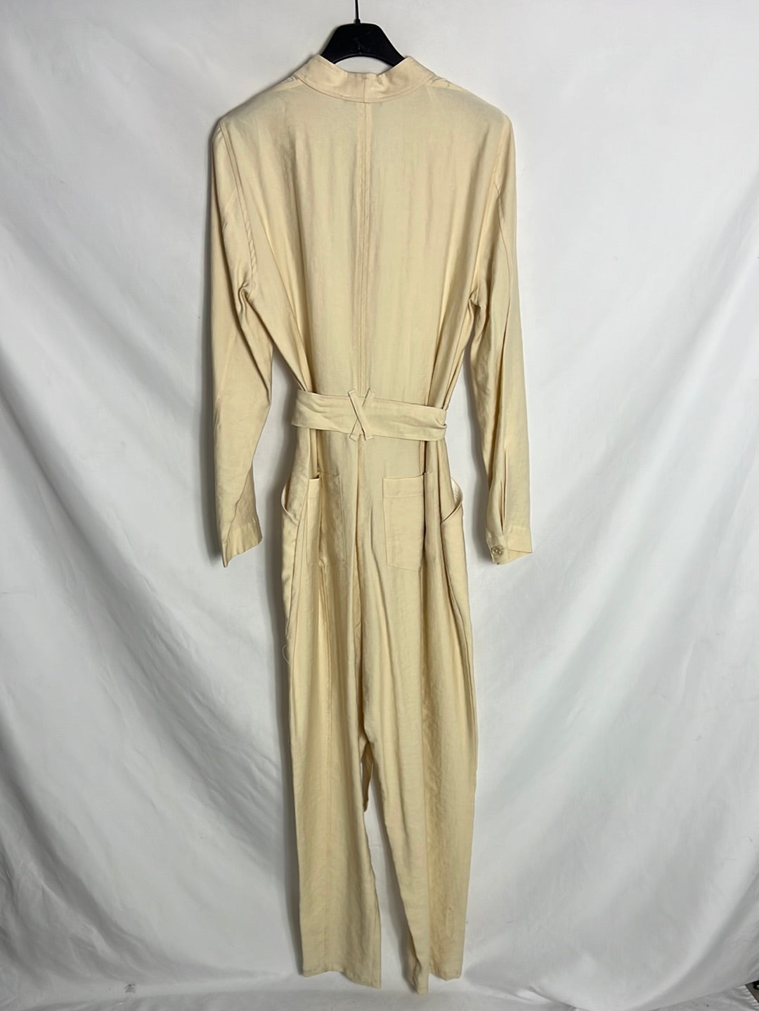 ZARA. Mono largo beige fluido. T S