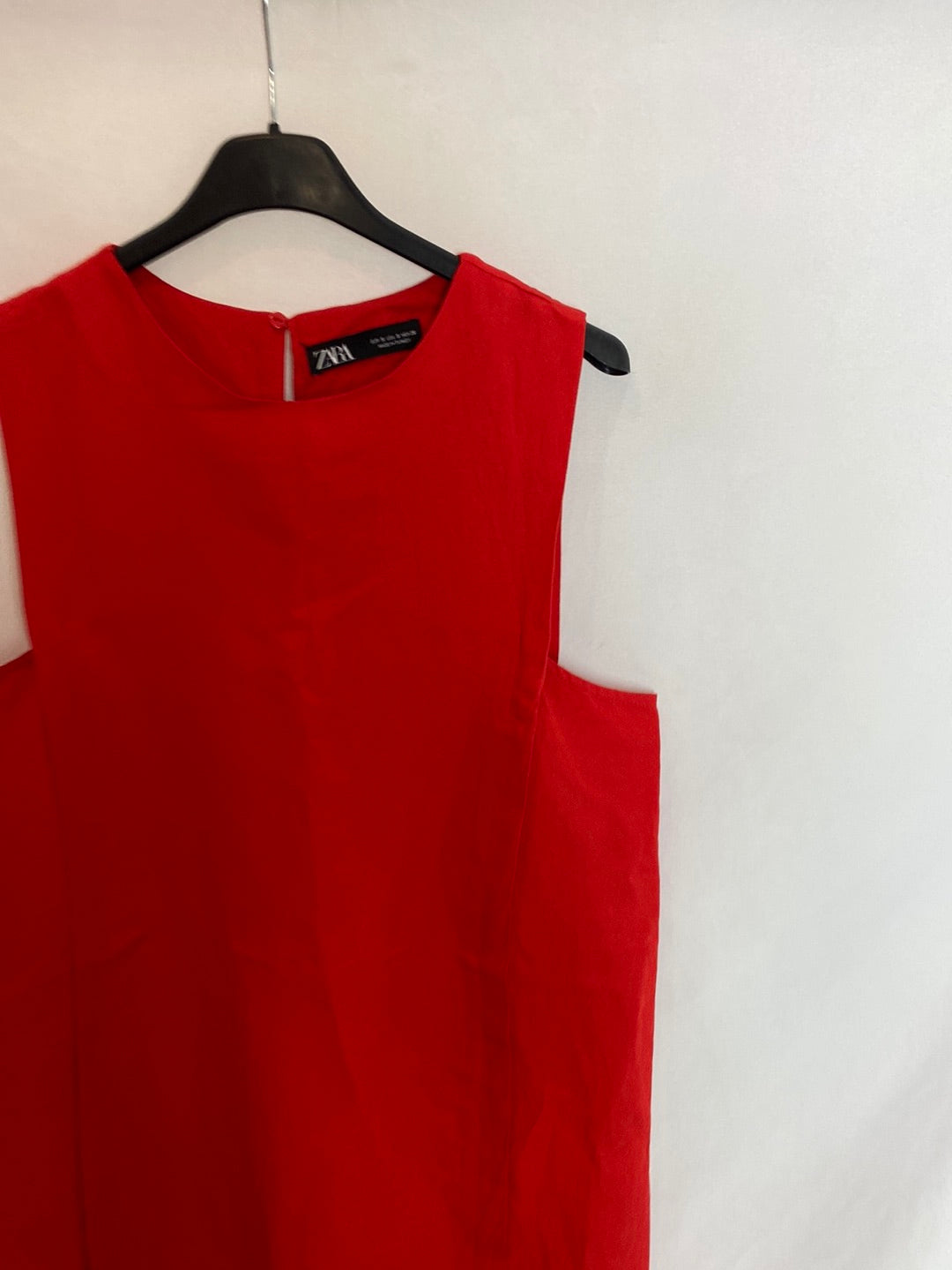 ZARA. Vestido corto rojo T.s