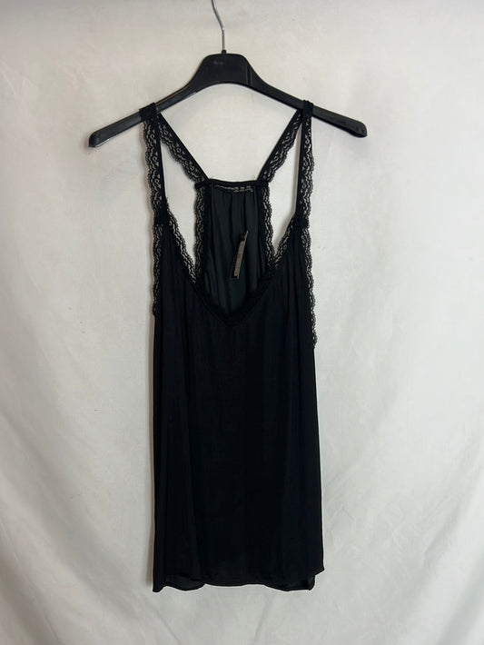 PRIMARK. Top lencero negro. T 46