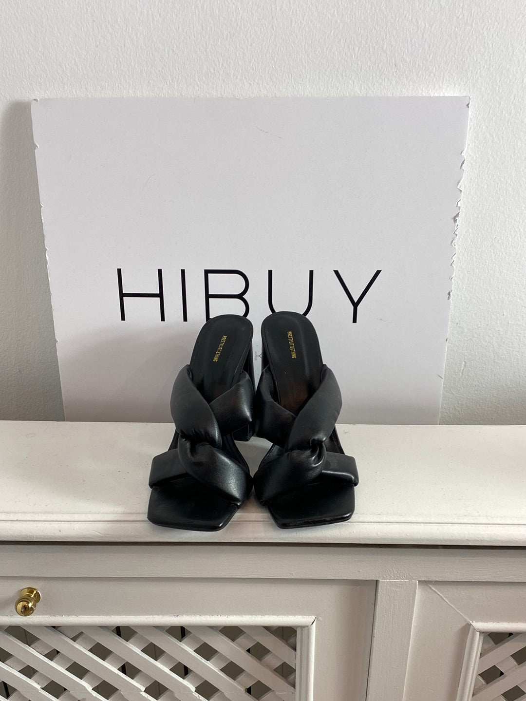 PRETTY LITTLE THING. Black heeled sandals. Size 6 (36-37)