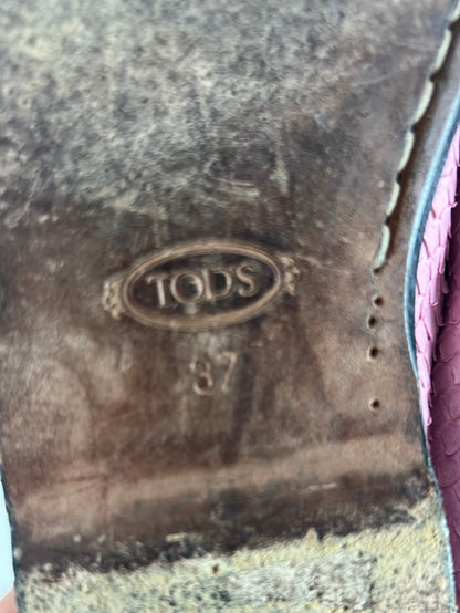 TOD´S. Mocasines piel troquelada rosa. T 37(tara)