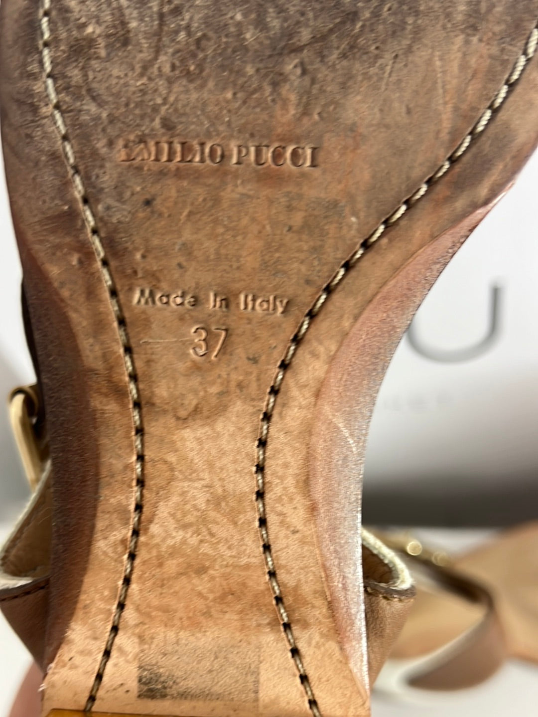 EMILIO PUCCI. Sandalia plana hebillas. T 37