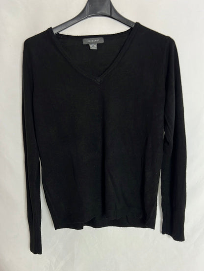 PRIMARK. Jersey negro cuello pico. T M