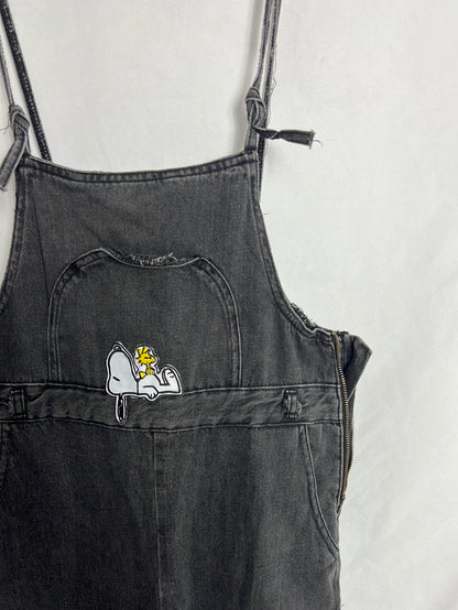 ZARA. Peto denim negro snoopy. T 11-12 años  (XS)