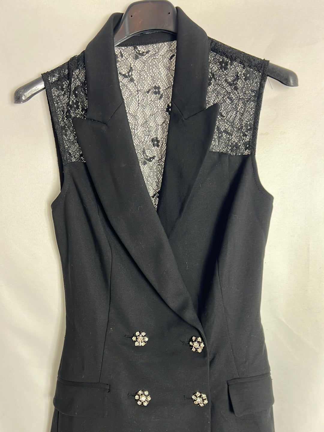 ZARA. Mono corto negro efecto vestido. T S