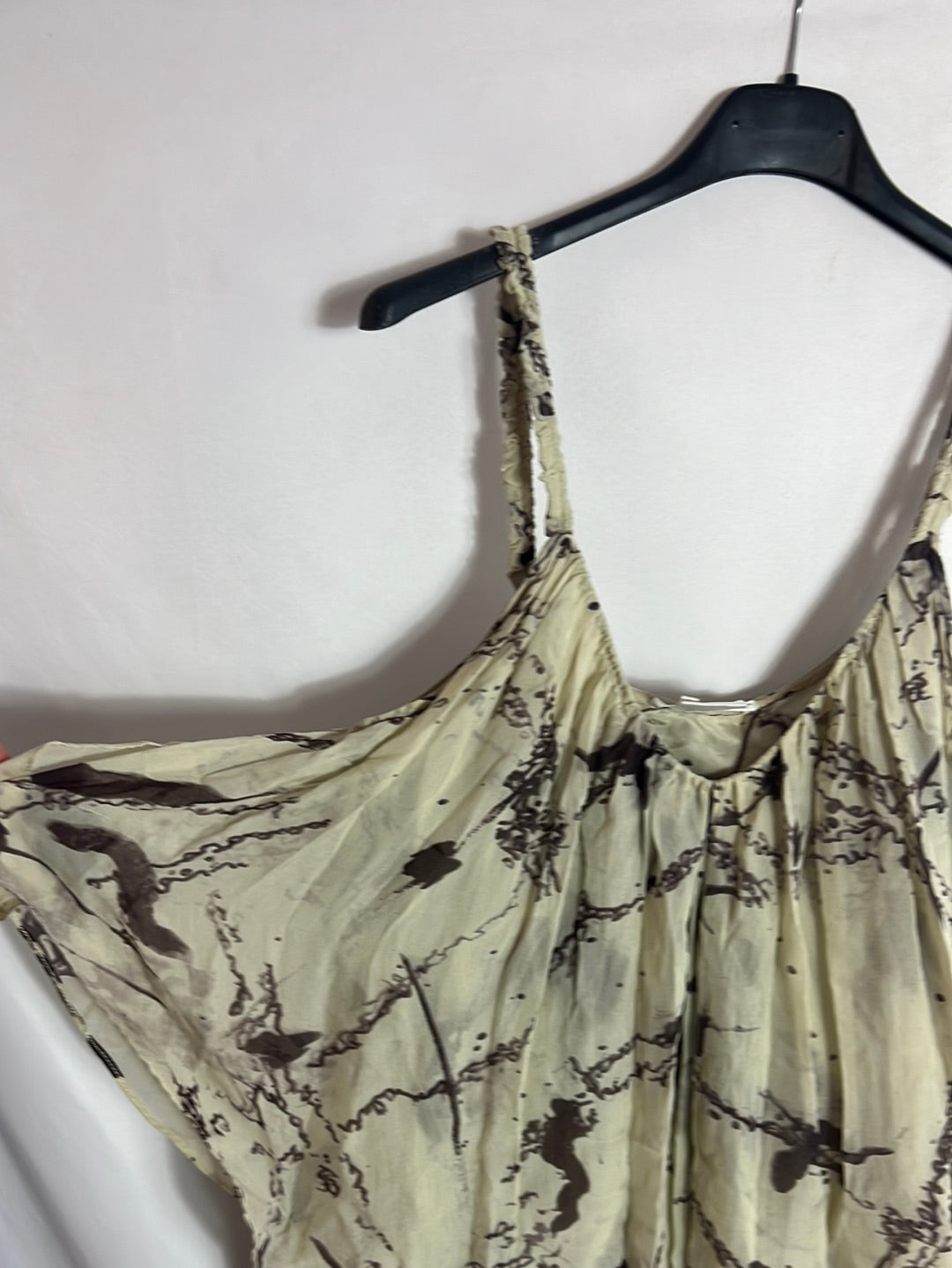 TONYCOHEN. Beige printed silk dress. TM