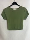 PULL&BEAR. Camiseta crop verde T.s