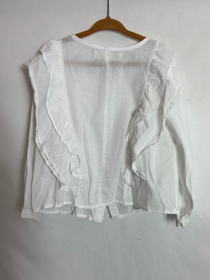 ZARA. White ruffled girls' blouse. Size 5 years