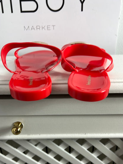 PEDRO DEL HIERRO. Sandalia plana goma roja. T L (40/41)