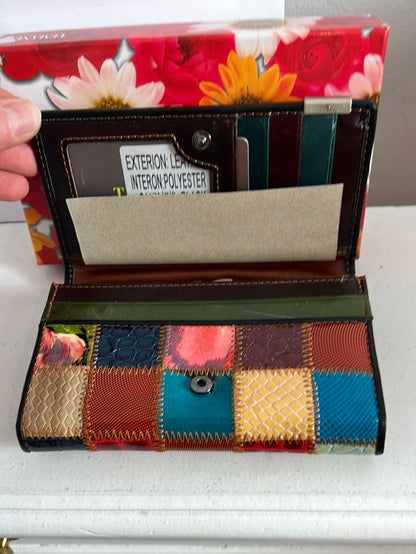 TEMANLI. Textured leather wallet