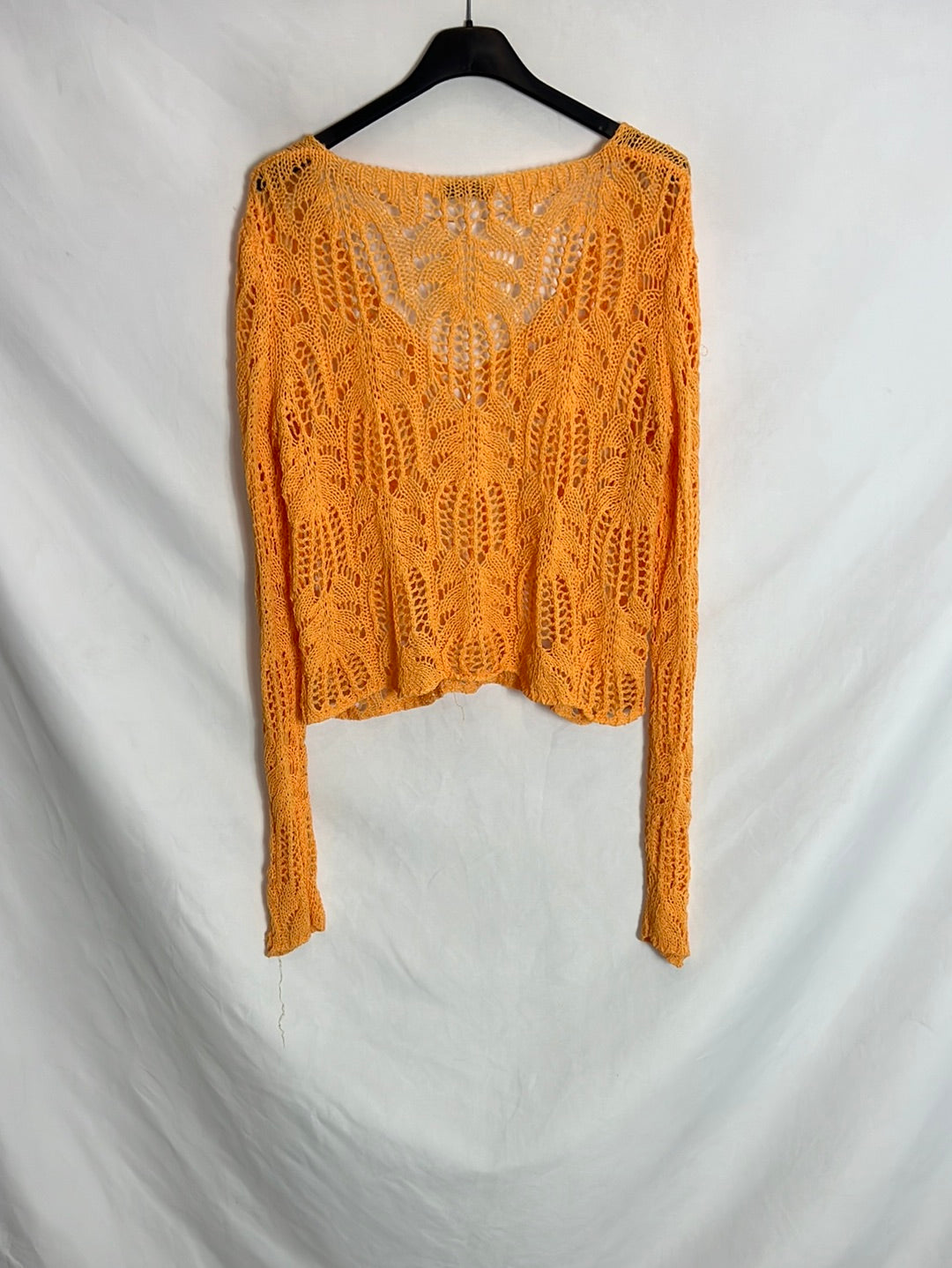 BERSHKA. Jersey calado naranja. T M