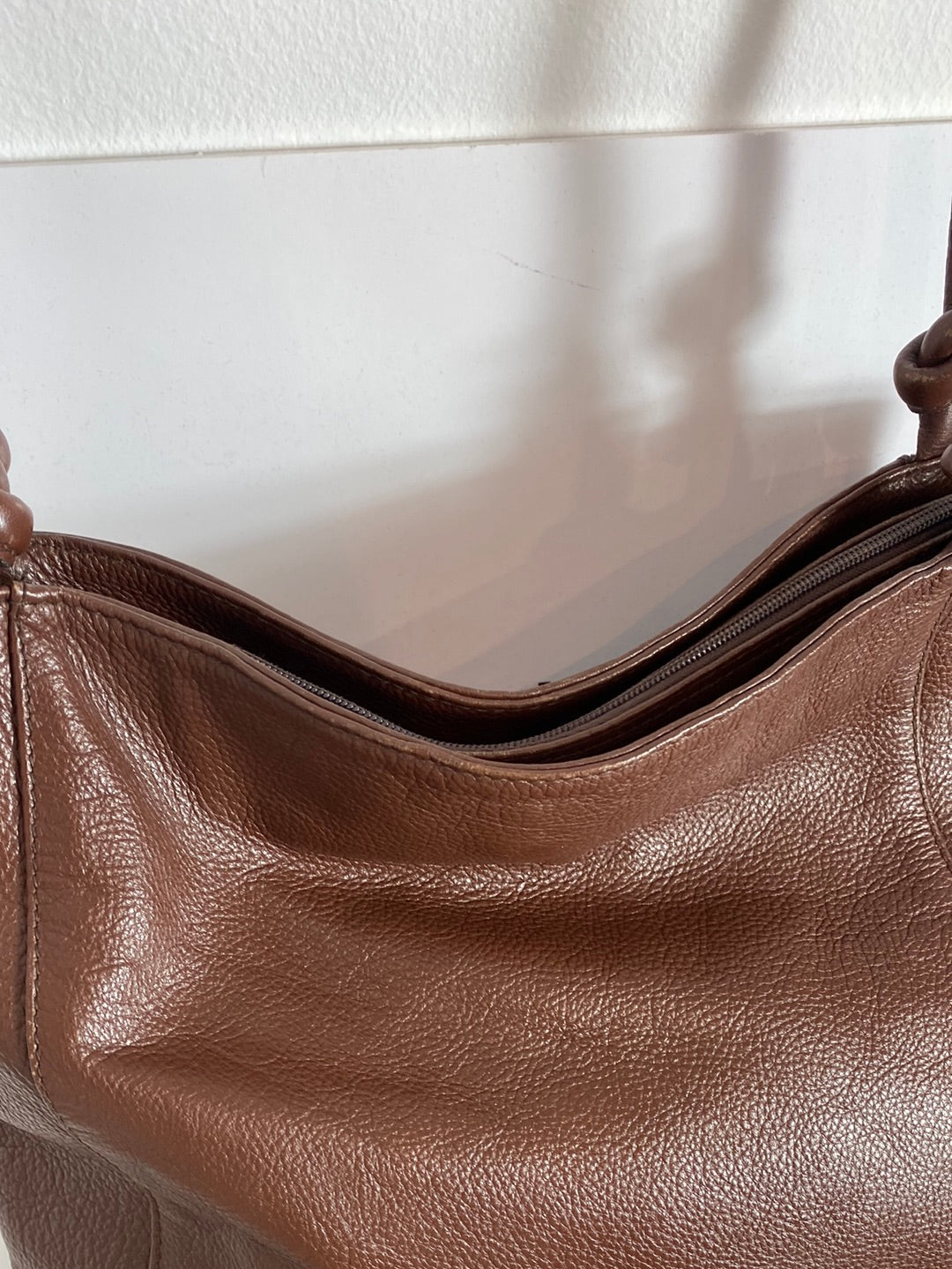 OTRAS. Bolso marrón