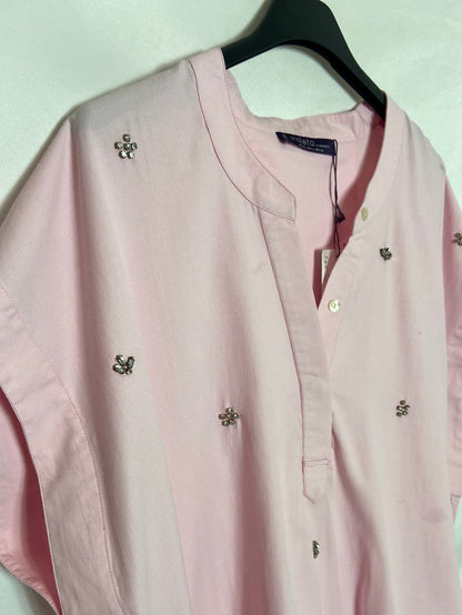 VIOLETA BY MANGO. Blusa rosa detalle pedrería  T. XL