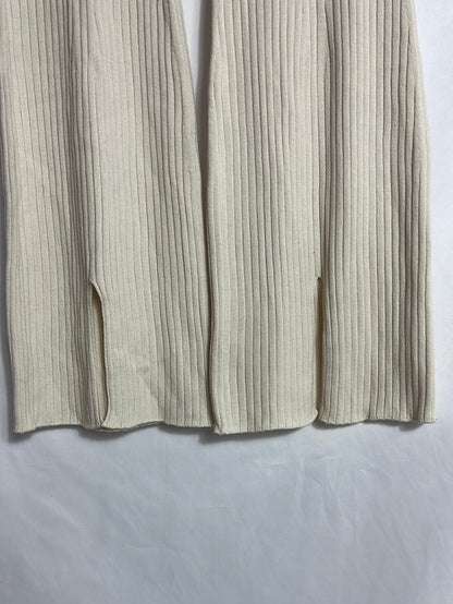 OTRAS. Pantalón canale beige claro cropped. T XS