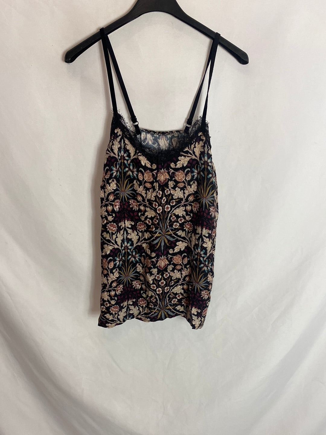 OTHERS. Floral print lingerie. Your