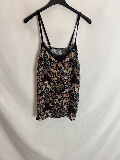 OTHERS. Floral print lingerie. Your