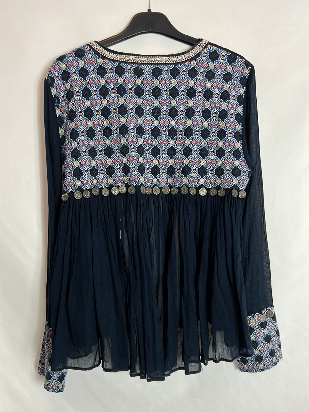 ZARA. Chaqueta azul bordados y abalorios. T S (tara)
