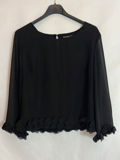 PRIMARK. Flowy black blouse size 38