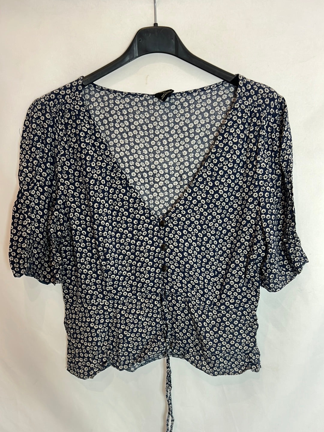 URBAN OUTFITTERS. Fluid blue floral print top. T.S.