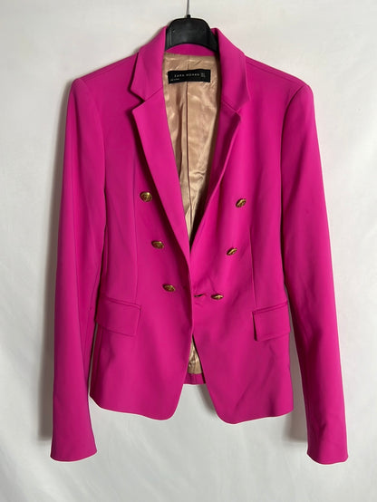 ZARA. Blazer rosa botones dorados. T S