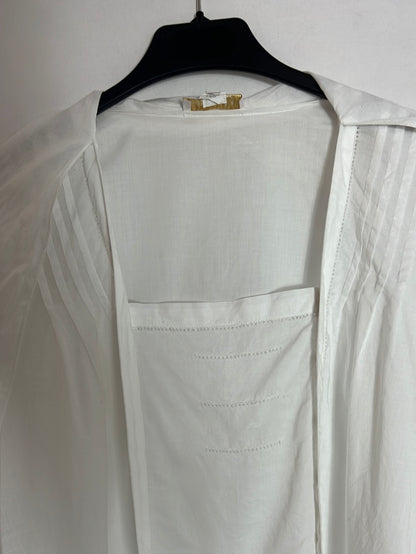 INTROPIA. Short white blouse with bow. Size 38