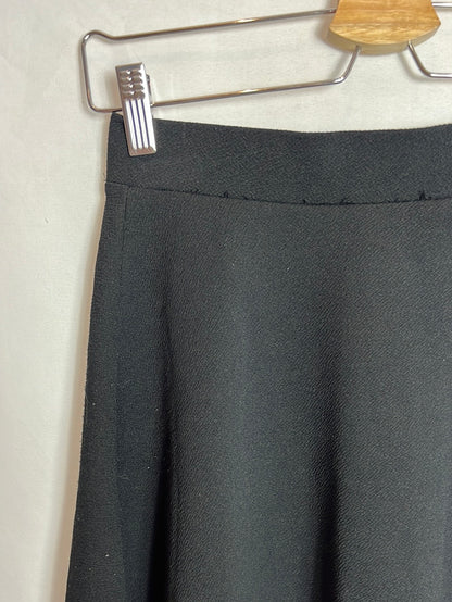 LEFTIES. Tm elastic black skirt