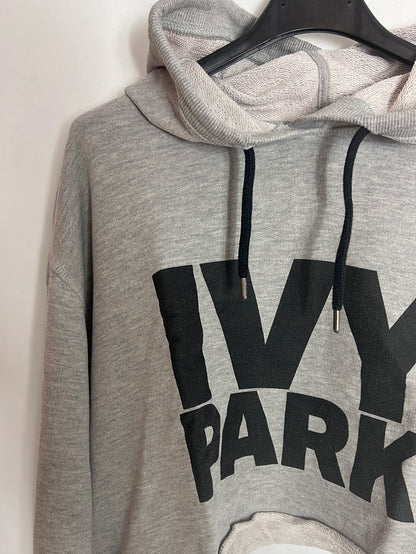 IVY PARK. Sudadera gris crop. T S