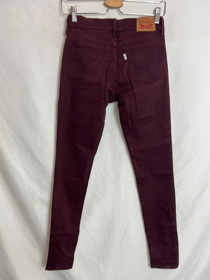 LEVI'S. Skinny denim pants in eggplant. Size 26 (36)