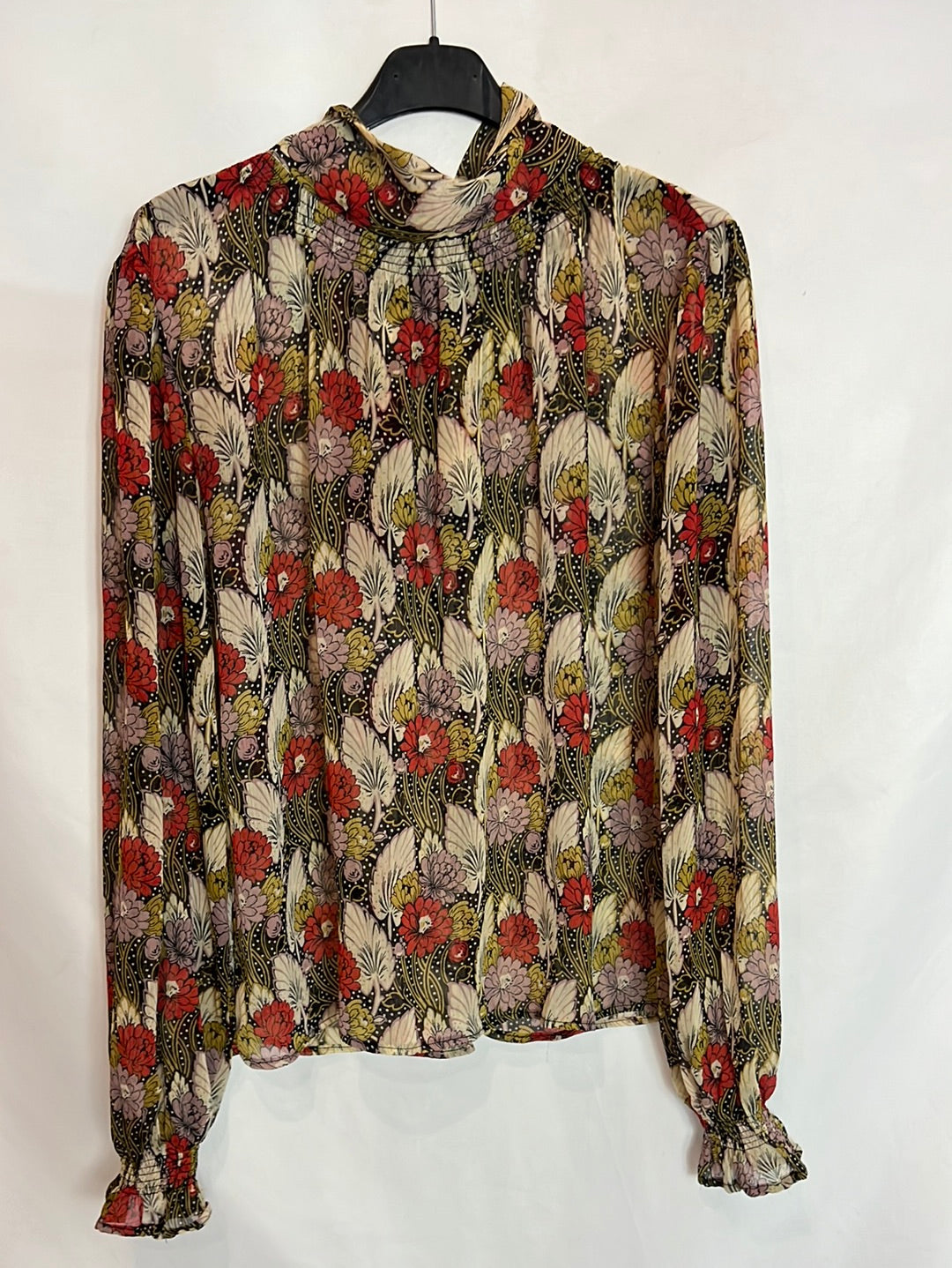 TOPSHOP. Blusa semitransparente apertura espalda. T 36