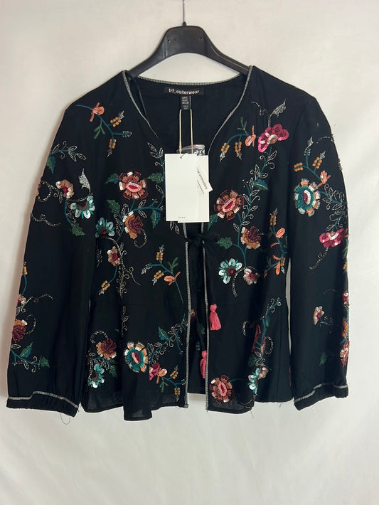 ZARA. Chaqueta negra pedrería. T S