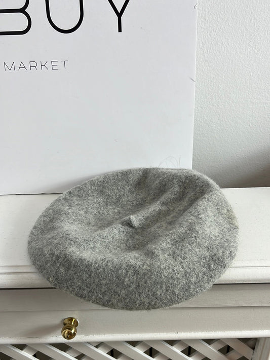H&amp;M. Light grey wool beret. YOU
