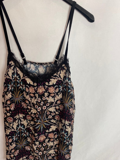 OTHERS. Floral print lingerie. Your