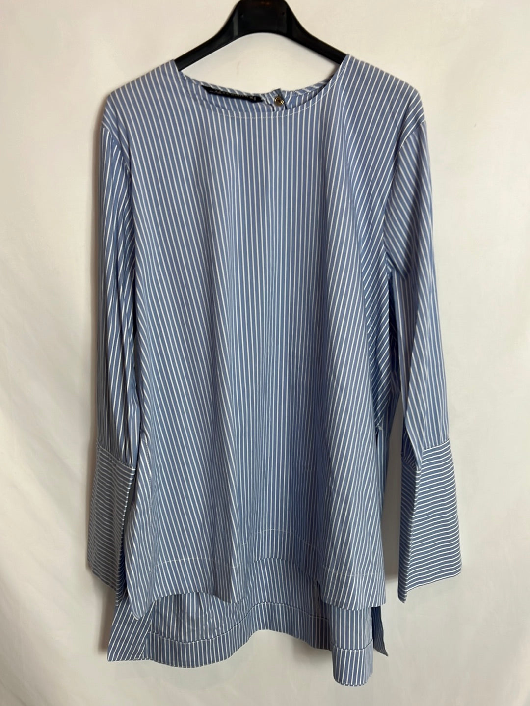 ZARA. Asymmetrical blue striped blouse. Size XL
