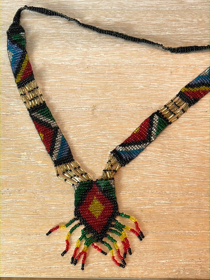 MAJE. Collar étnico