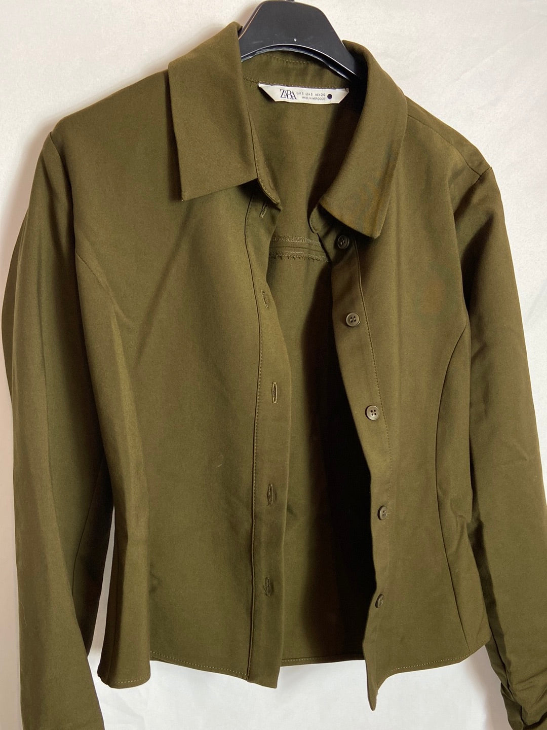 ZARA. Green cropped shirt. TS