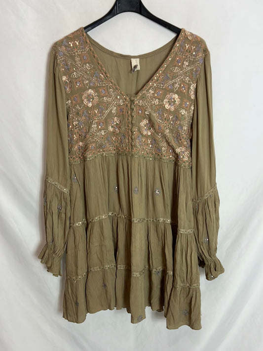 NEKANE. Tl embroidered green dress