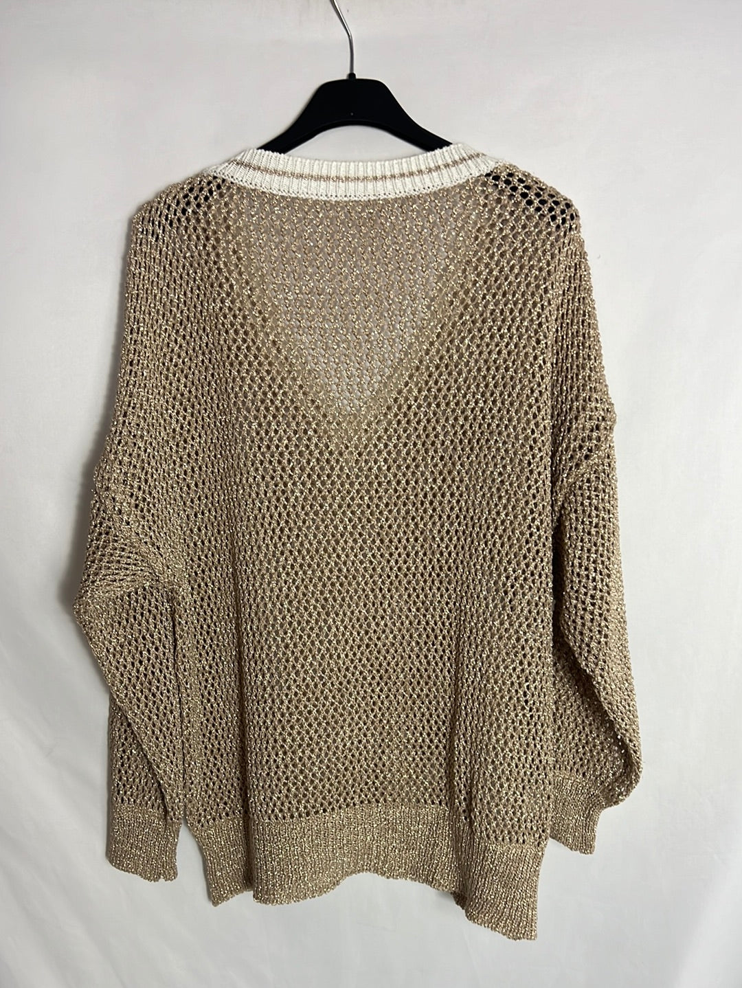 OTHERS. Gold openwork sweater. TS/M